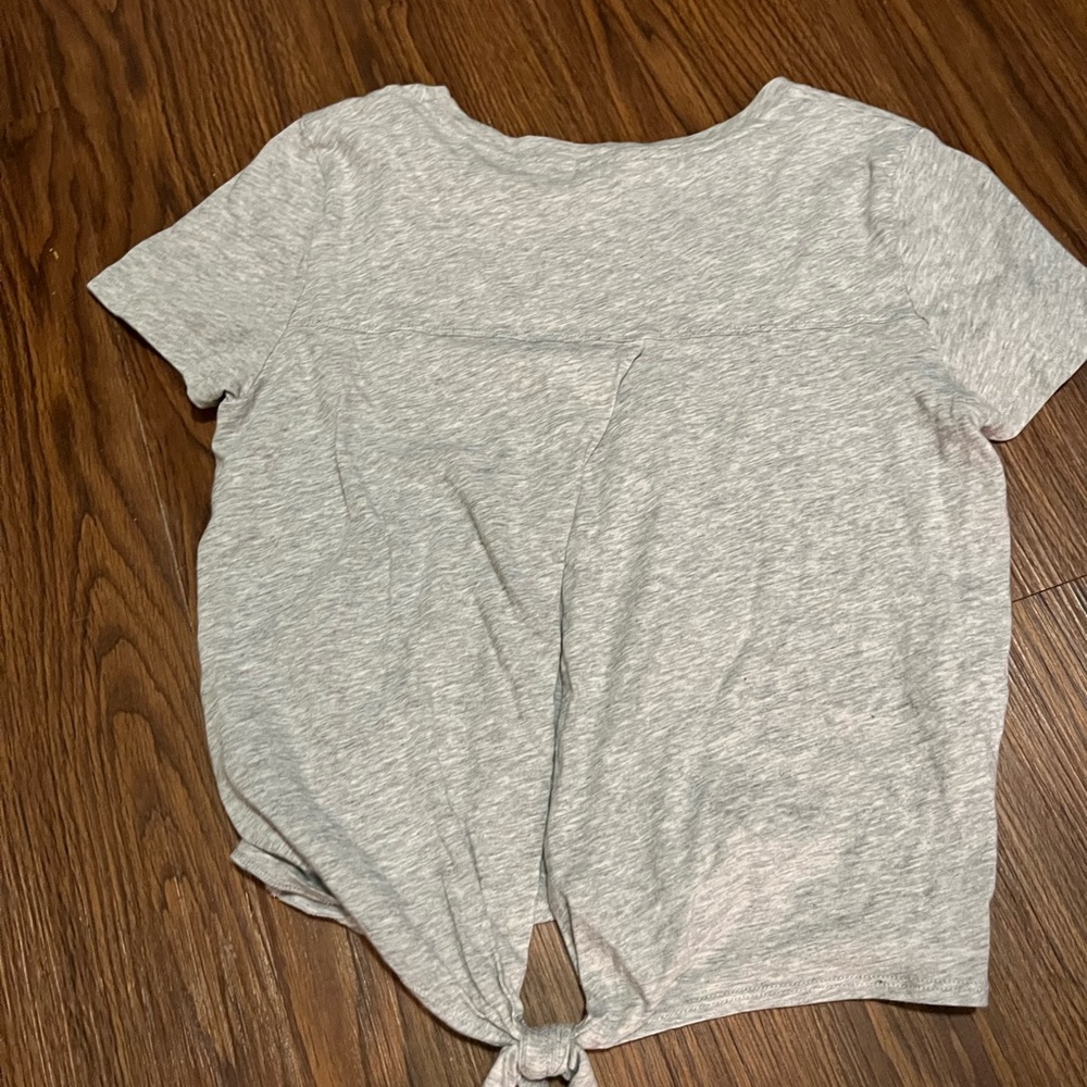 arie crop top. size small. never worn